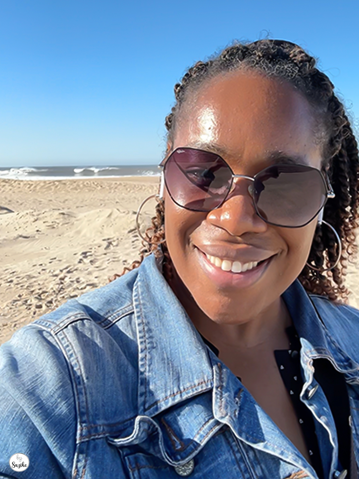 Coastal path and blue sky seen during my Espinho city walk.